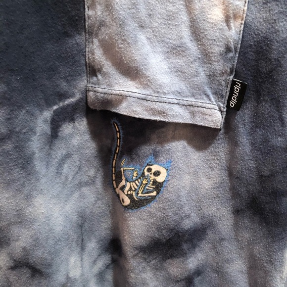 Rip n dip tee size small - Picture 2 of 4